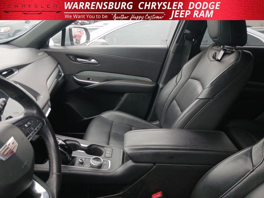 2023 Cadillac XT4 AWD Premium Luxury