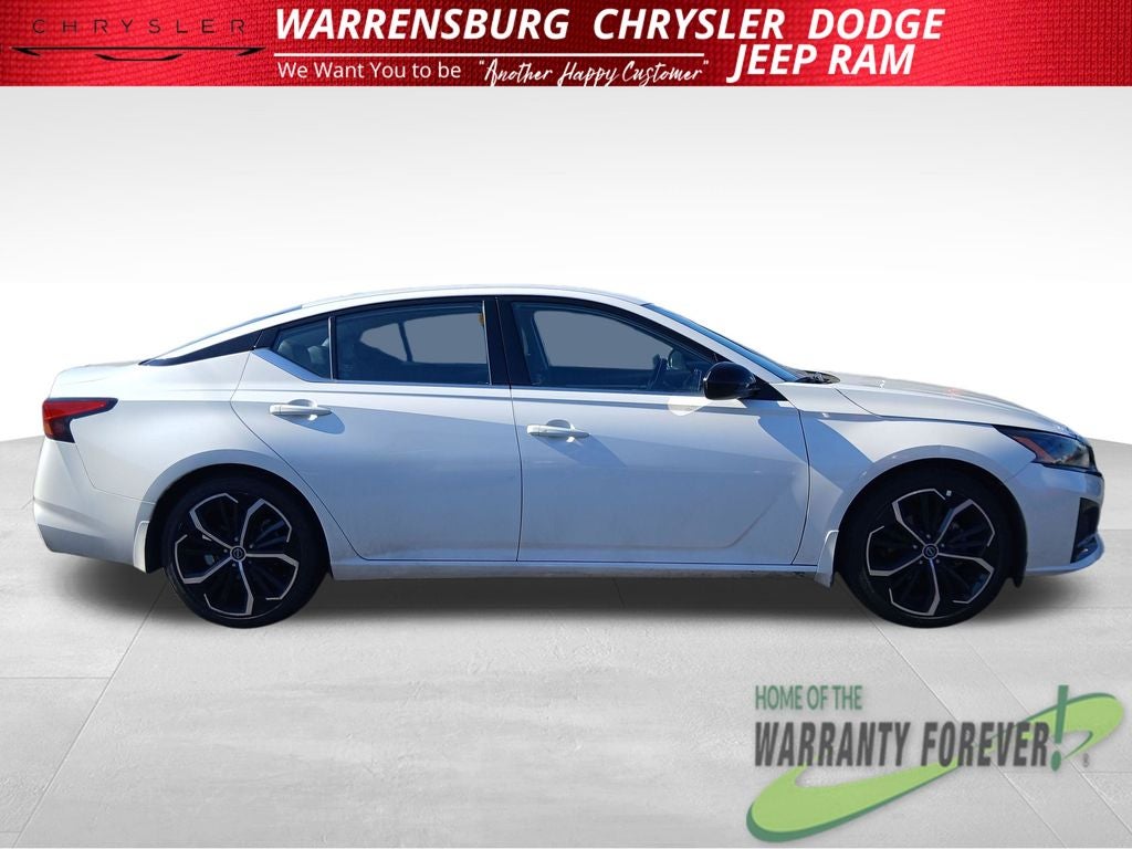 2023 Nissan Altima SR FWD