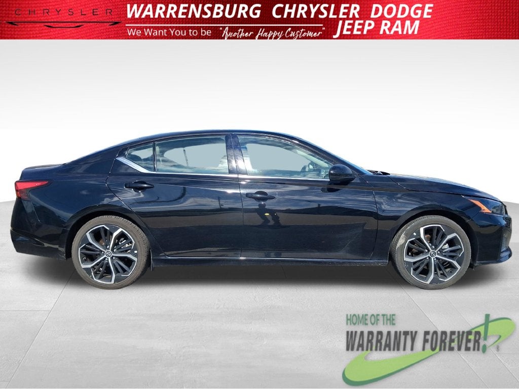 2025 Nissan Altima SR FWD