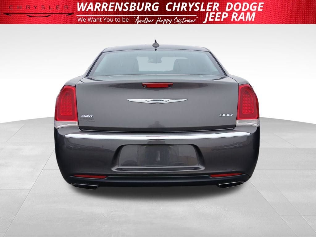 2015 Chrysler 300 Limited