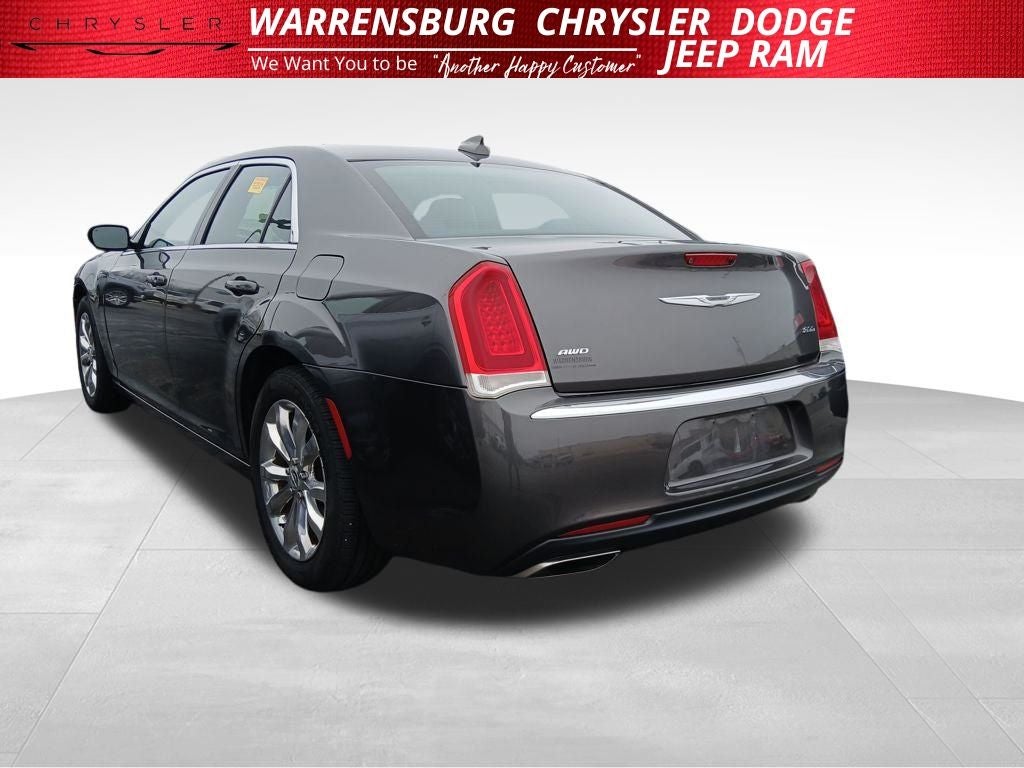2015 Chrysler 300 Limited