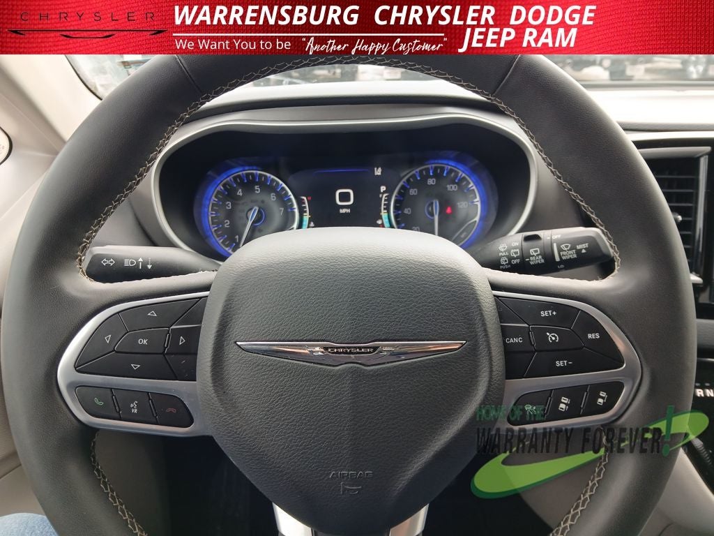 2023 Chrysler Pacifica Touring L