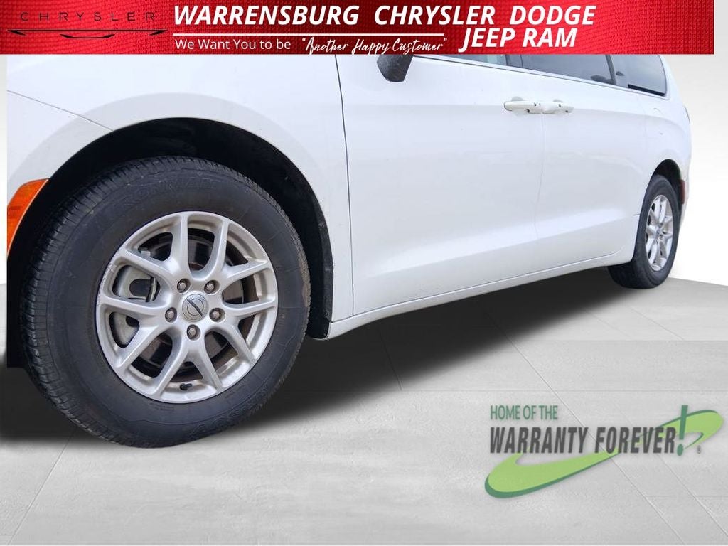 2023 Chrysler Pacifica Touring L