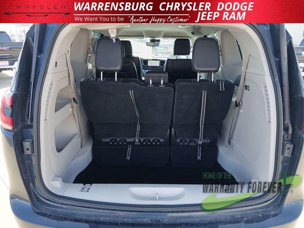 2023 Chrysler Pacifica Touring L