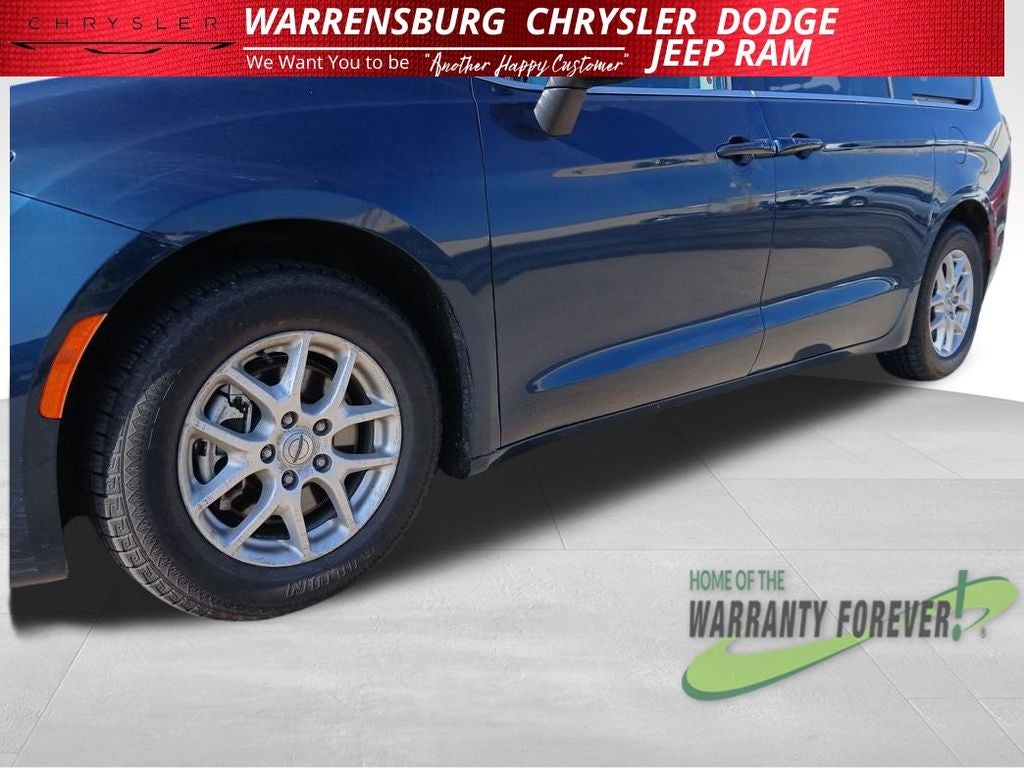 2023 Chrysler Pacifica Touring L