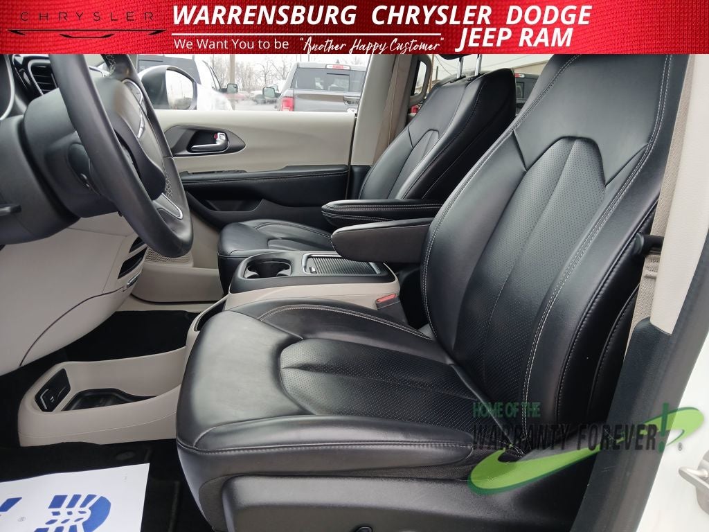 2023 Chrysler Pacifica Touring L