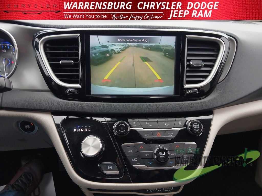 2023 Chrysler Pacifica Touring L