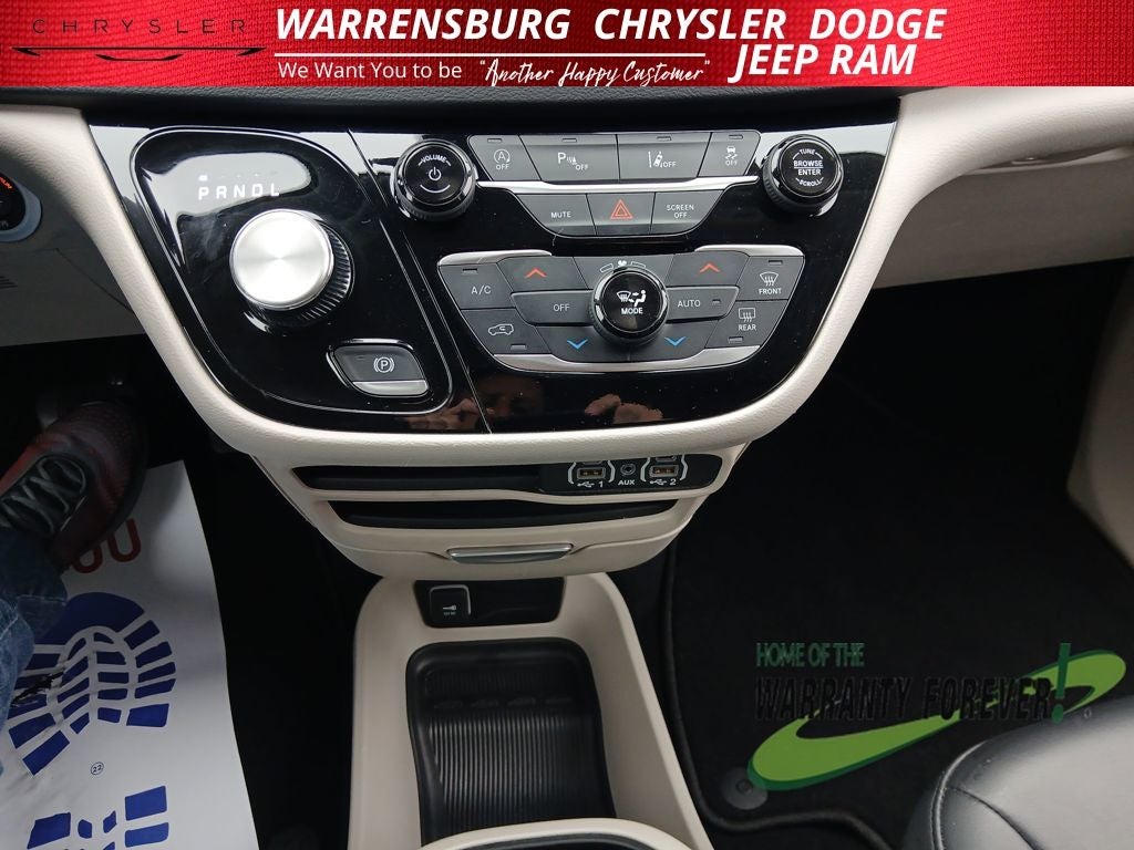 2023 Chrysler Pacifica Touring L