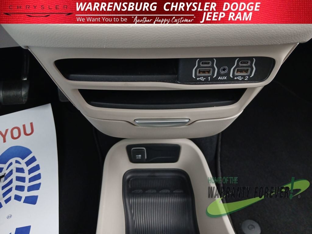 2023 Chrysler Pacifica Touring L