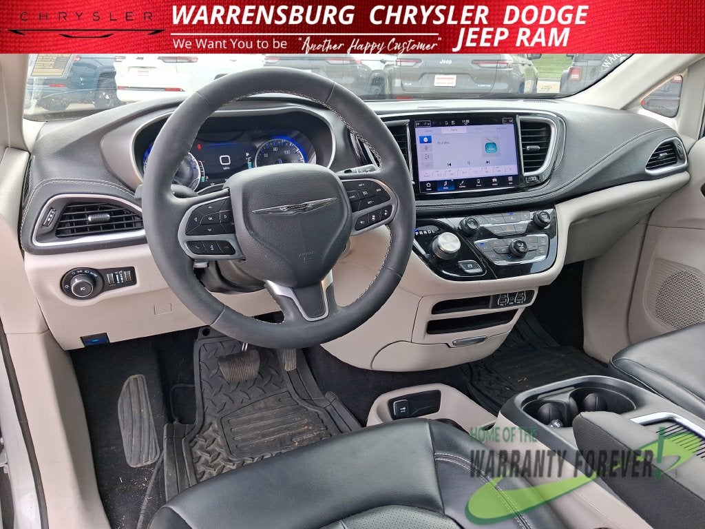 2023 Chrysler Pacifica Touring L