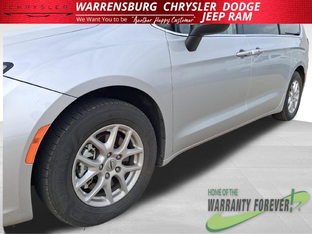 2023 Chrysler Pacifica Touring L
