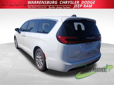 2024 Chrysler Pacifica Touring L