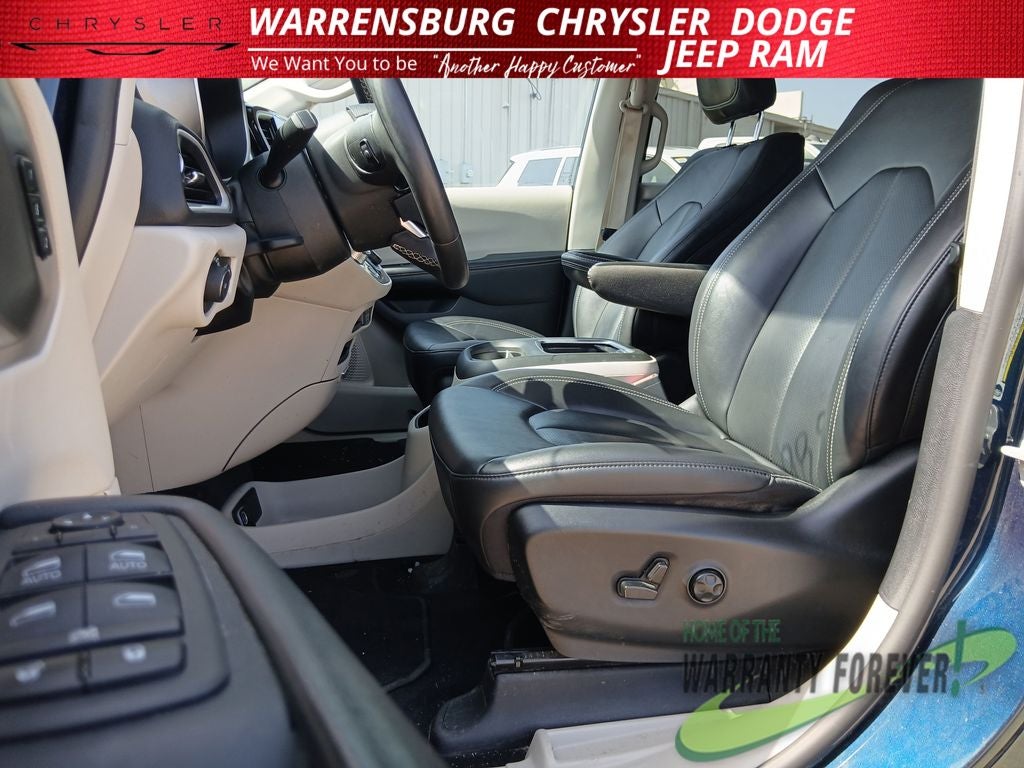 2024 Chrysler Pacifica Touring L