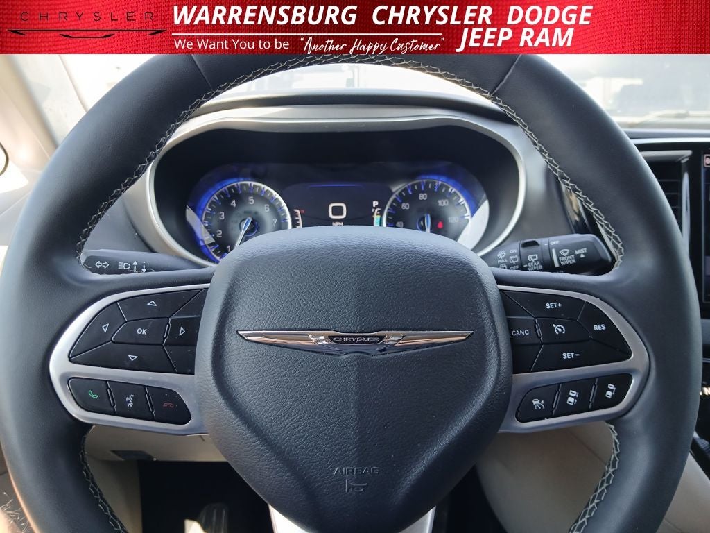 2023 Chrysler Pacifica Touring L