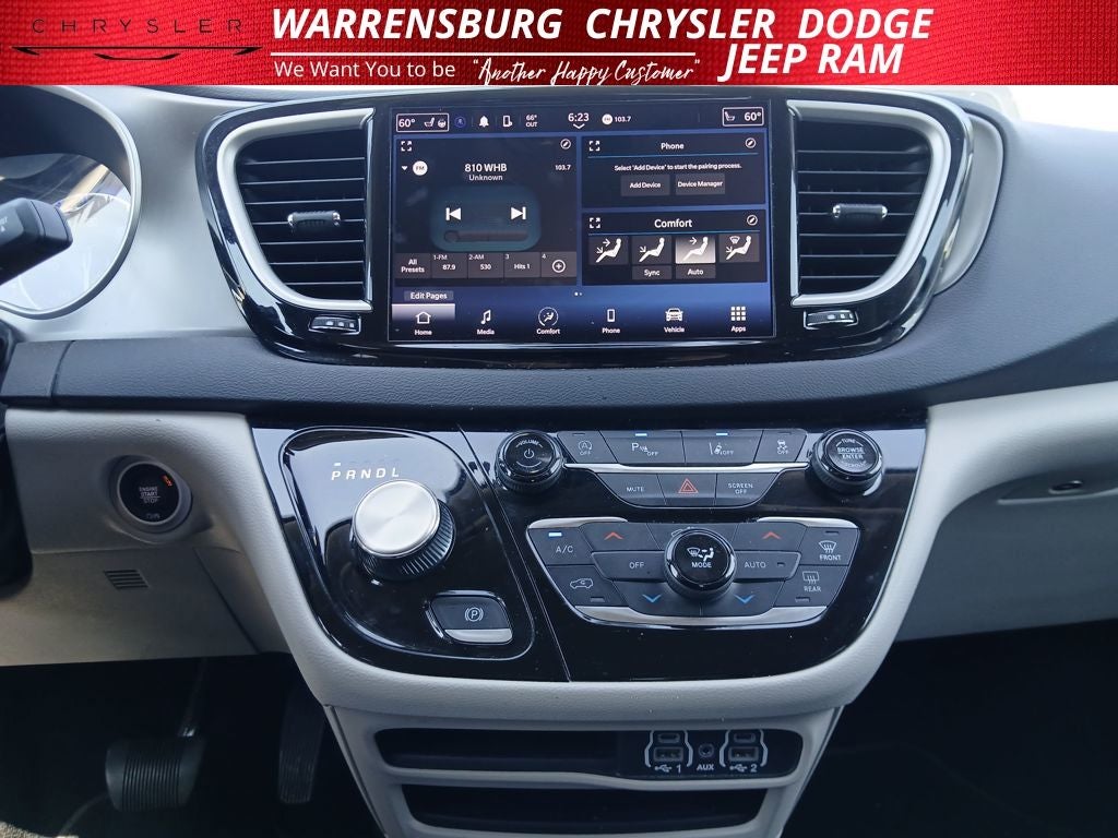 2023 Chrysler Pacifica Touring L