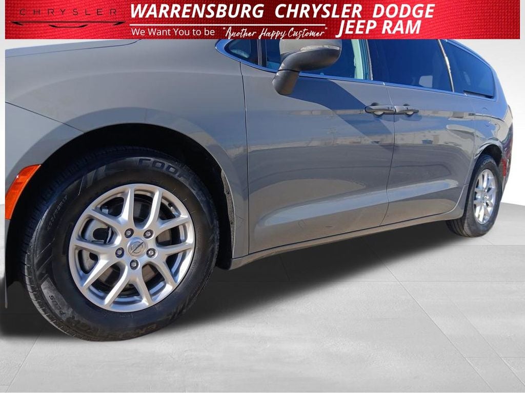 2023 Chrysler Pacifica Touring L
