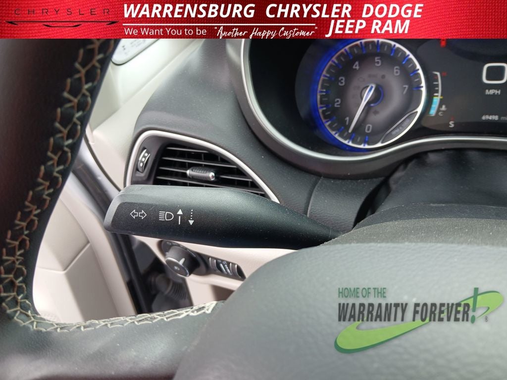 2024 Chrysler Pacifica Touring L