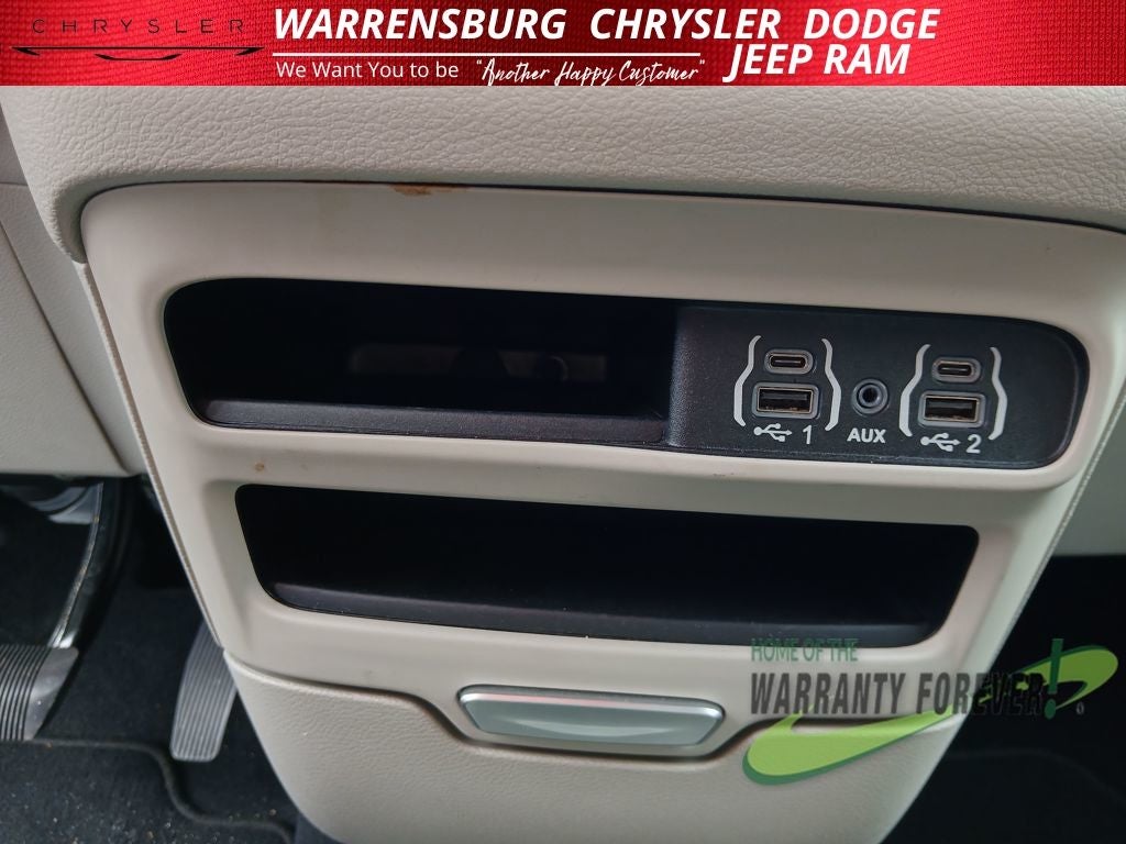 2024 Chrysler Pacifica Touring L
