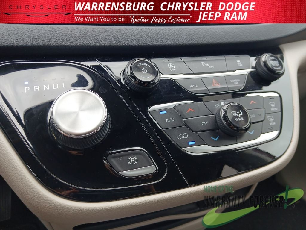2020 Chrysler Pacifica Touring L