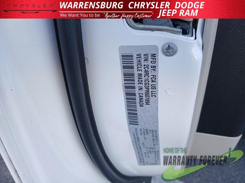 2023 Chrysler Voyager LX