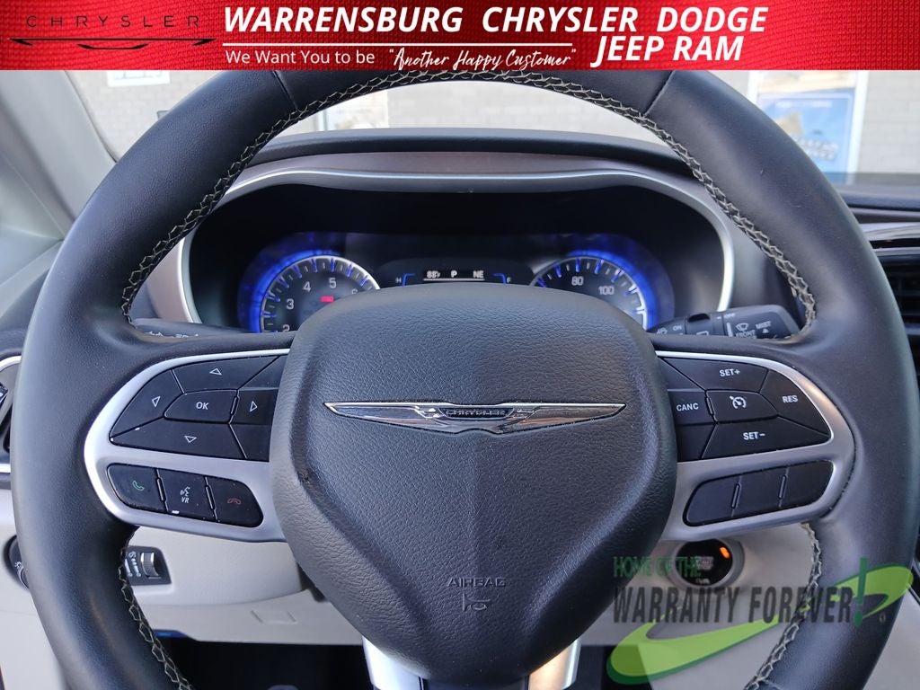 2023 Chrysler Voyager LX