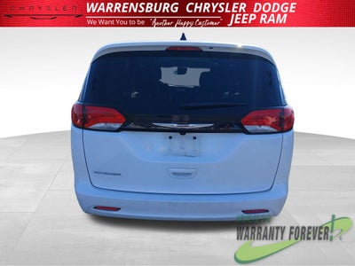 2023 Chrysler Voyager LX