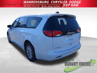2023 Chrysler Voyager LX
