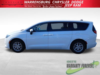 2023 Chrysler Voyager LX