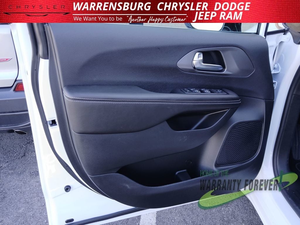 2026 Chrysler Voyager VOYAGER LX