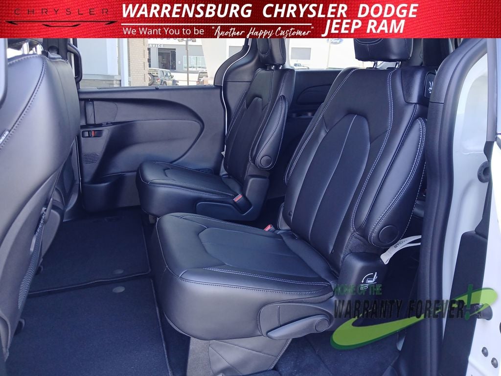 2026 Chrysler Voyager VOYAGER LX