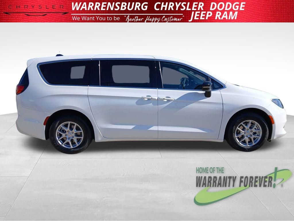 2026 Chrysler Voyager VOYAGER LX