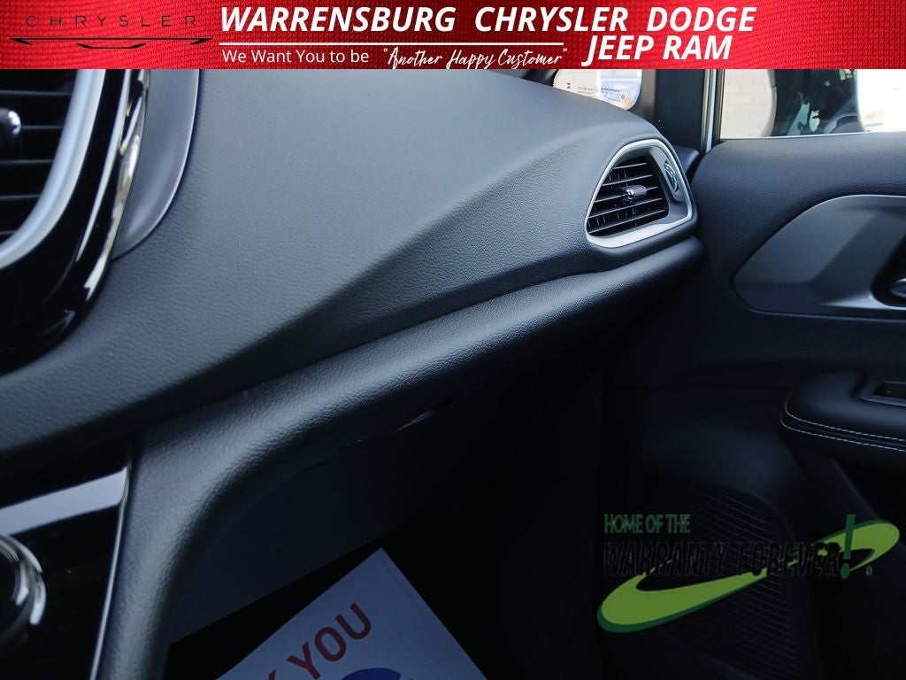 2026 Chrysler Voyager VOYAGER LX