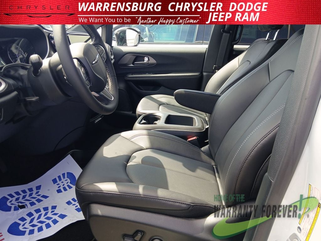 2026 Chrysler Voyager VOYAGER LX