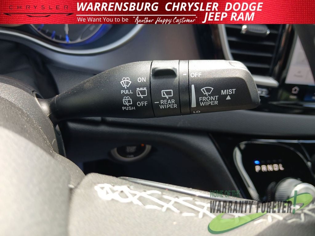 2026 Chrysler Voyager VOYAGER LX