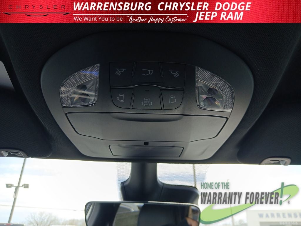 2026 Chrysler Voyager VOYAGER LX