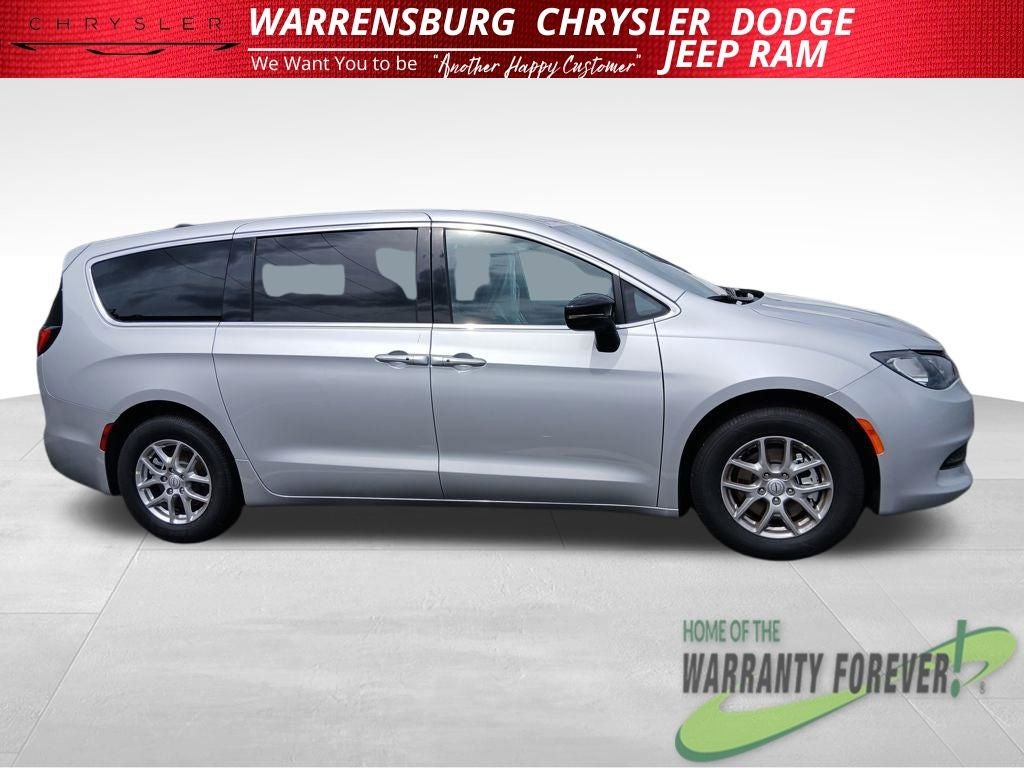 2026 Chrysler Voyager VOYAGER LX