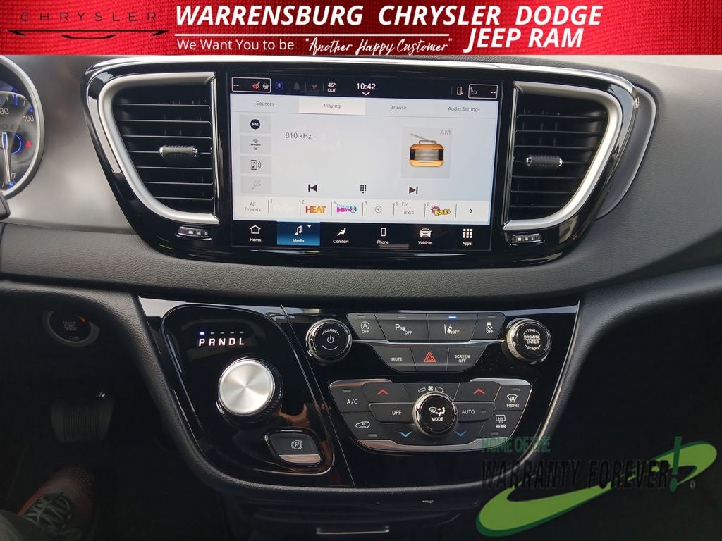 2026 Chrysler Voyager VOYAGER LX