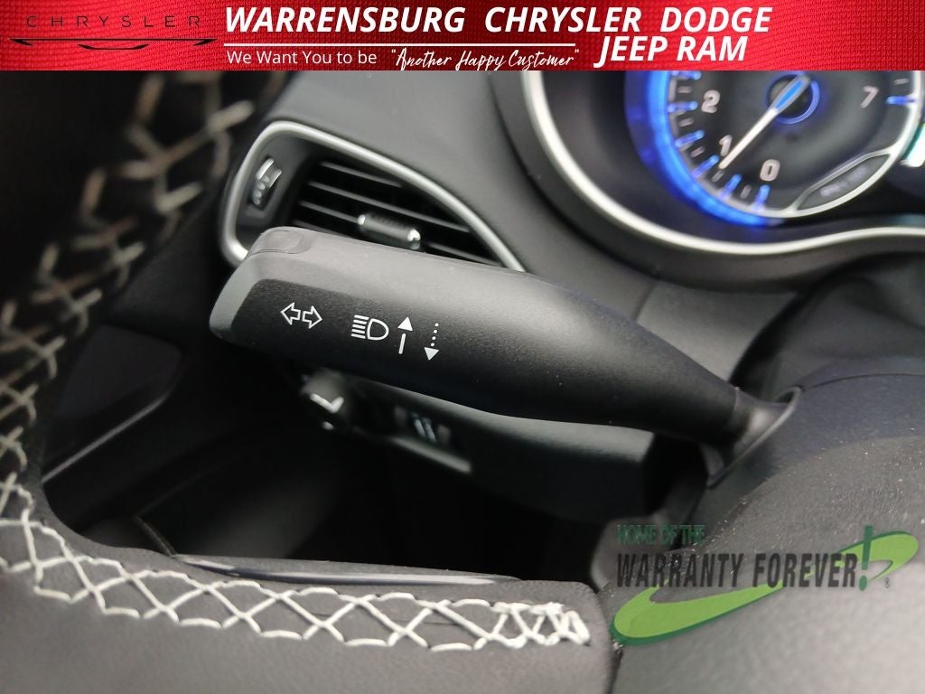 2026 Chrysler Voyager VOYAGER LX