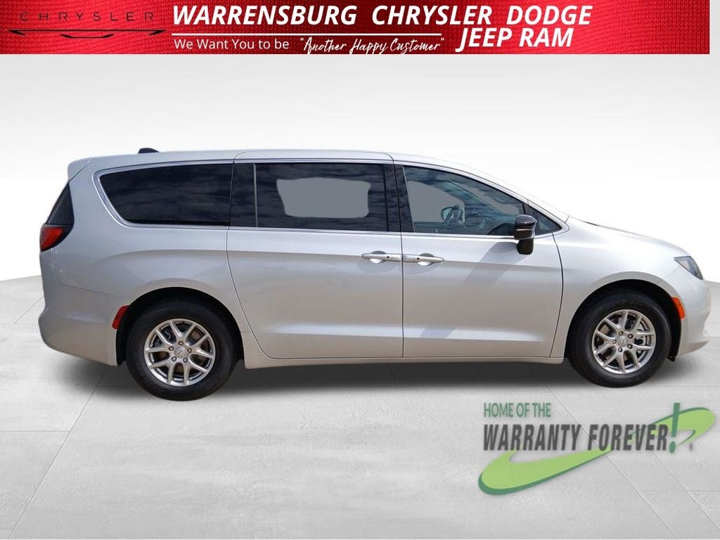 2026 Chrysler Voyager VOYAGER LX