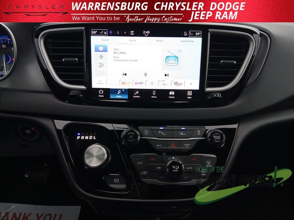 2026 Chrysler Voyager VOYAGER LX