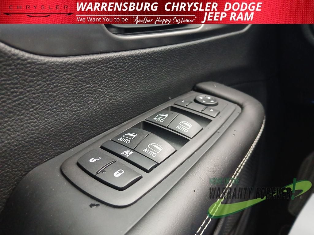 2026 Chrysler Voyager VOYAGER LX