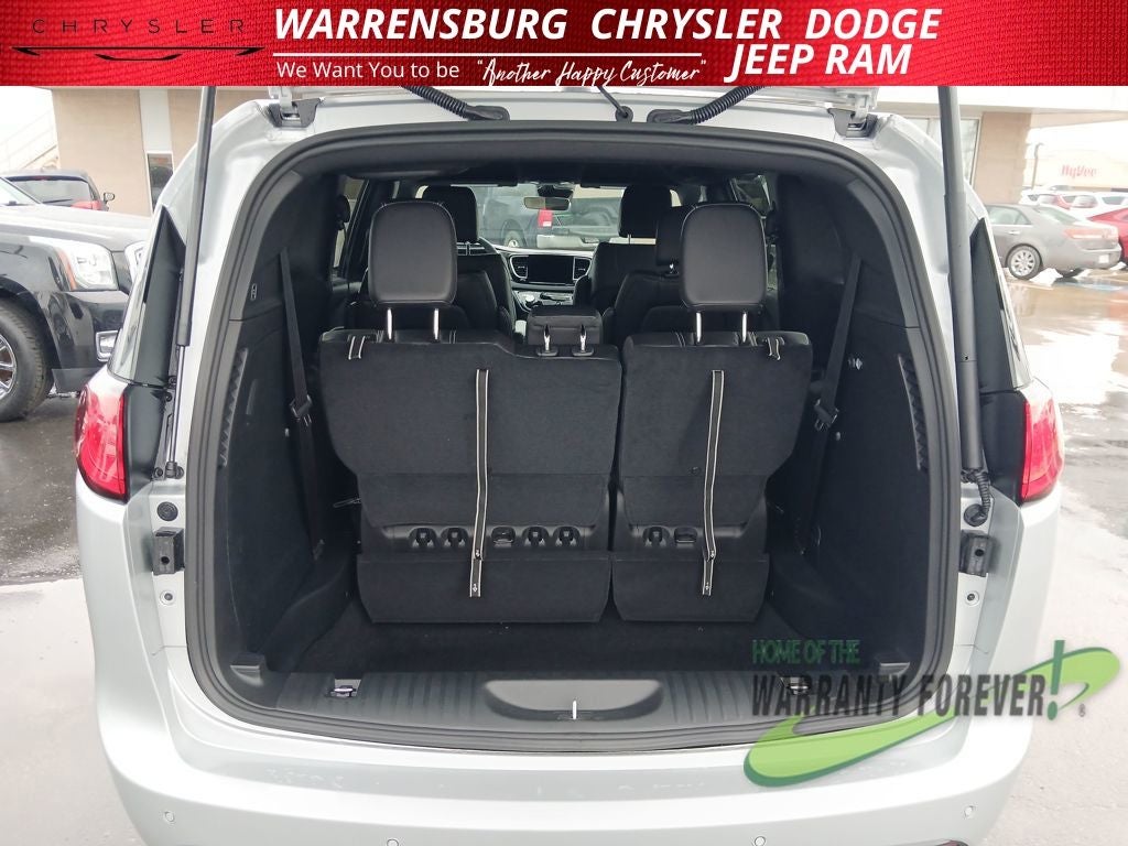 2026 Chrysler Voyager VOYAGER LX