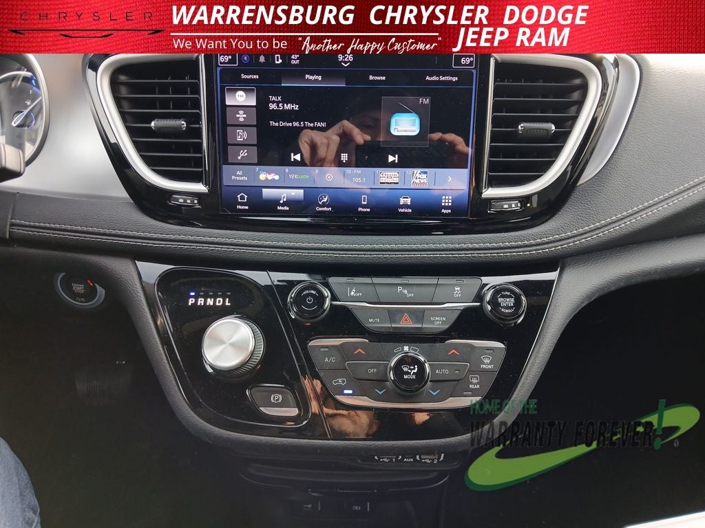 2021 Chrysler Pacifica Hybrid Touring