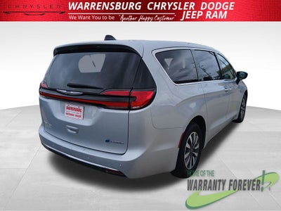 2024 Chrysler Pacifica Hybrid Select
