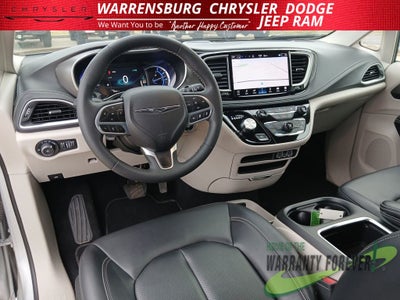 2024 Chrysler Pacifica Hybrid Select
