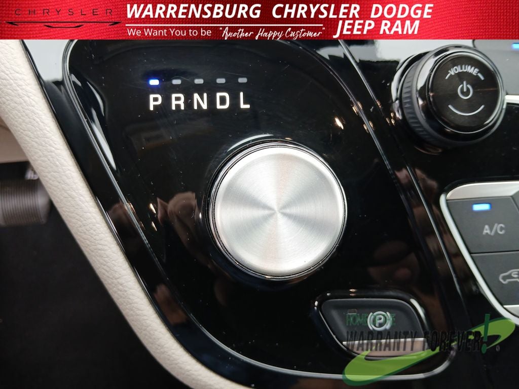2024 Chrysler Pacifica Hybrid Select