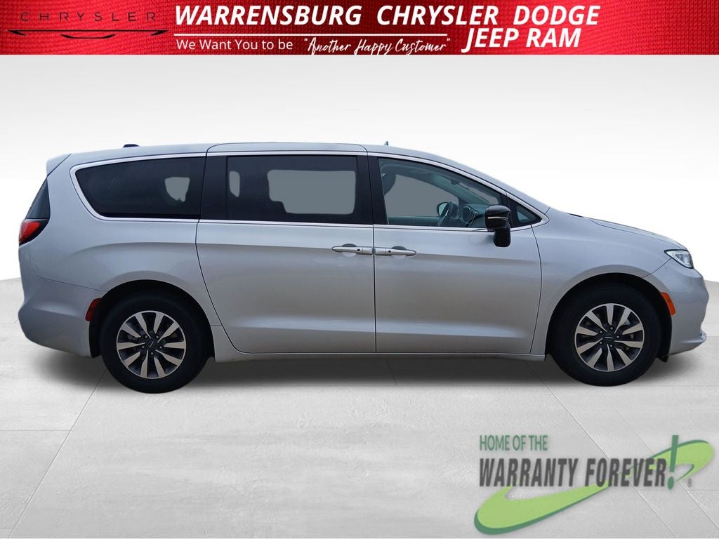 2024 Chrysler Pacifica Hybrid Select