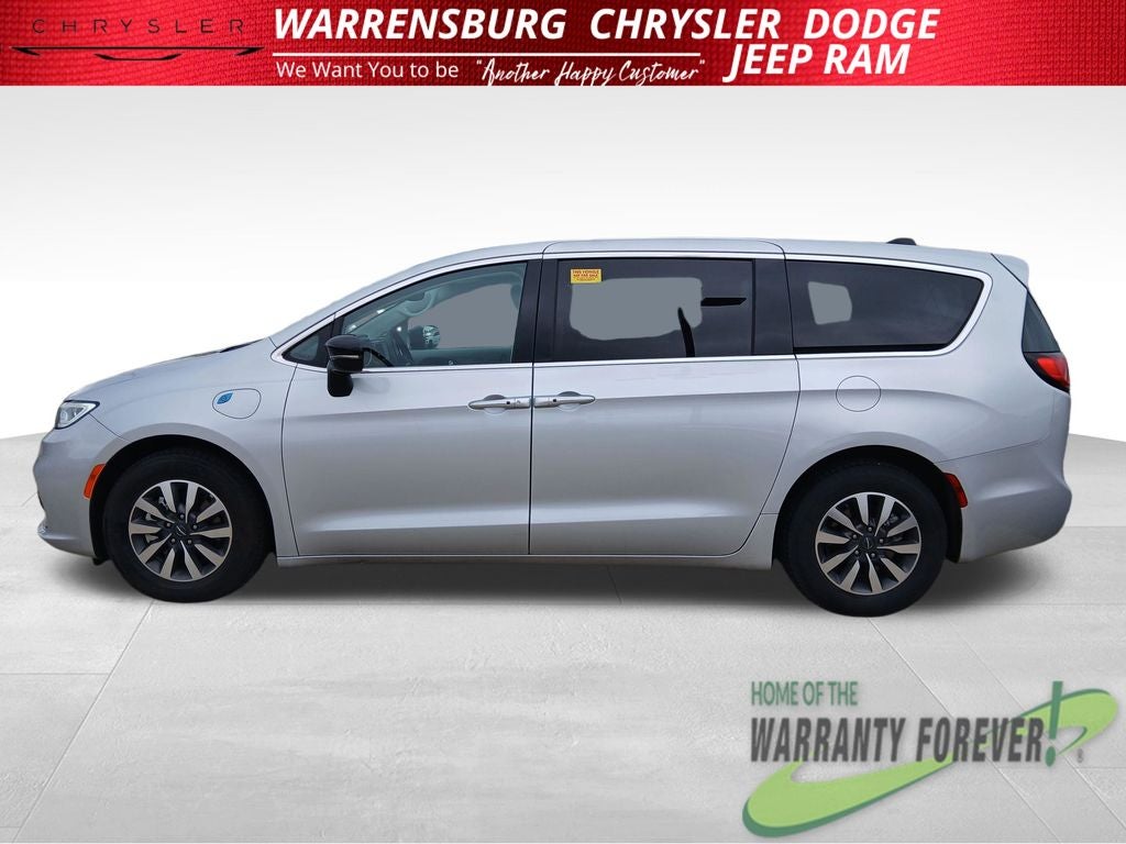 2024 Chrysler Pacifica Hybrid Select