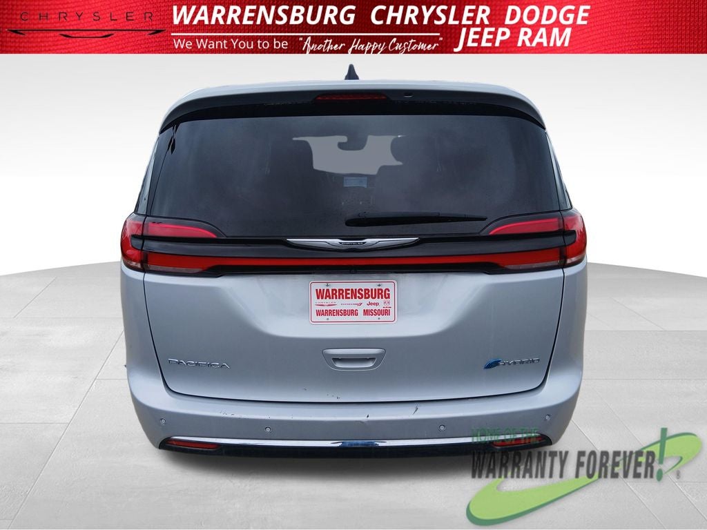 2024 Chrysler Pacifica Hybrid Select