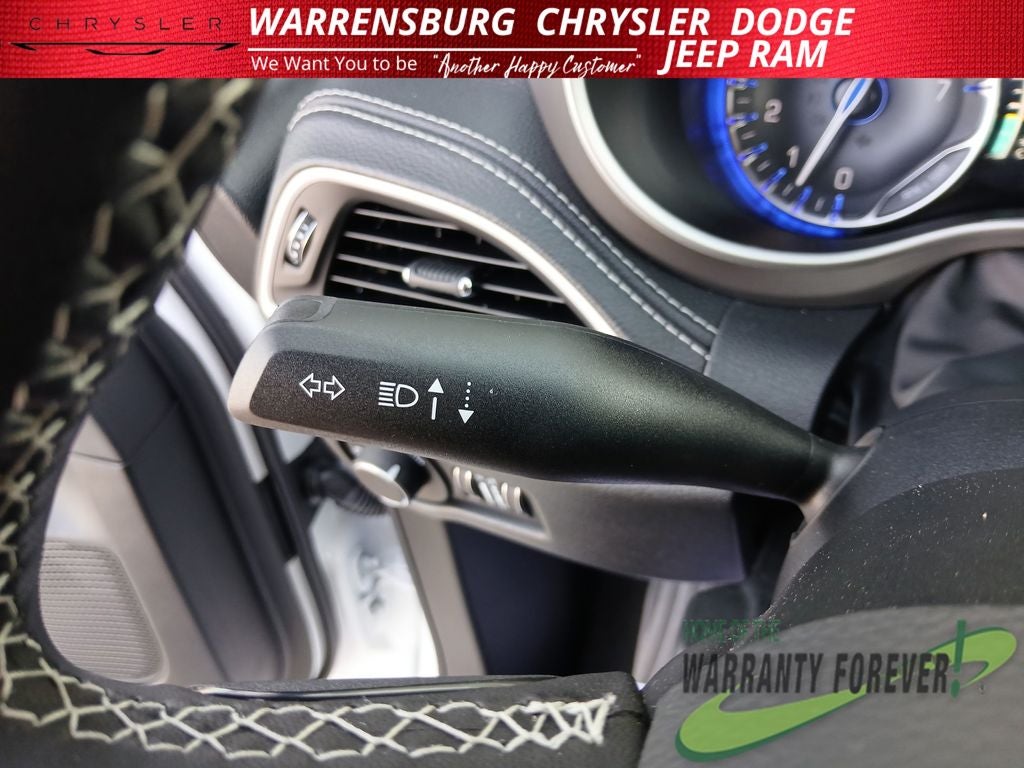 2027 Chrysler Pacifica PACIFICA SELECT AWD